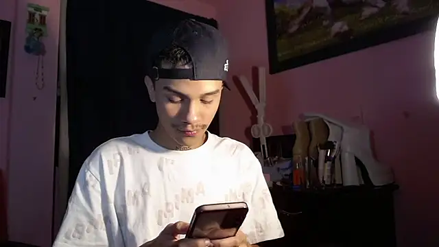 andy star12 online show from December 2025 08:54:01 AM