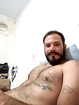 Dionaatanm online show from December 2025 11:54:01 PM