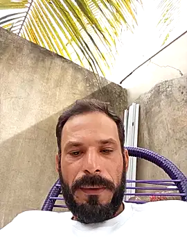 Dionaatanm online show from December 2025 06:34:02 PM