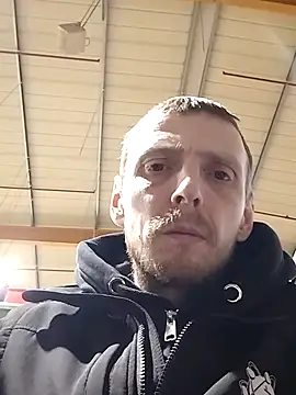 CrookedBunk3527 online show from January 2026 07:01:02 AM