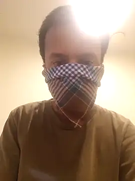 adamandy25 online show from December 2025 06:28:01 AM