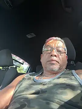 Snapshot of tigre6911 chatting on June 2026 09:29:02 PM tigre6911 online show from June 2026 09:29:02 PM
