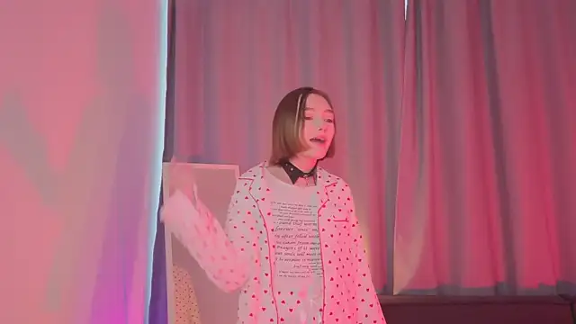 Leyla crsh online show from January 2026 05:13:02 AM