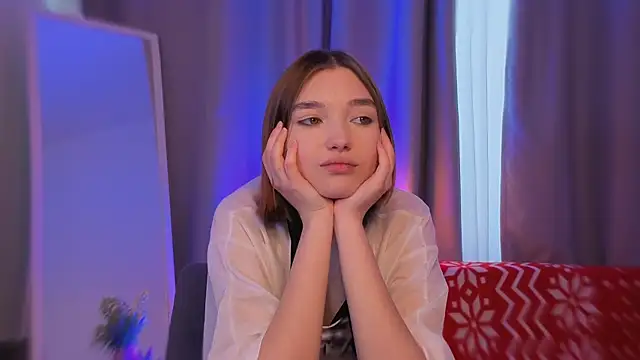 Leyla crsh online show from February 2026 06:26:01 AM