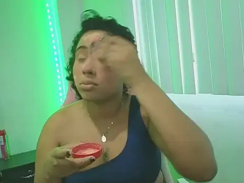 Snapshot of Valery__lovex chatting on January 2026 10:52:01 PM Valery lovex online show from January 2026 10:52:01 PM