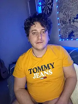 Snapshot of damslebambou1 chatting on February 2026 11:36:01 PM damslebambou1 online show from February 2026 11:36:01 PM