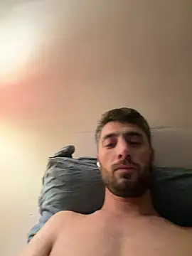 Josedmrx online show from February 2026 09:43:01 PM