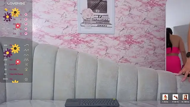 vaiolett t online show from February 2026 08:22:01 AM