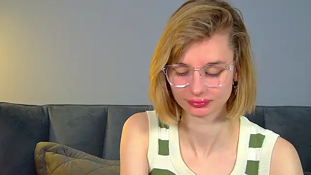 Snapshot of MerlinMeyer chatting on February 2026 06:35:02 AM MerlinMeyer online show from February 2026 06:35:02 AM