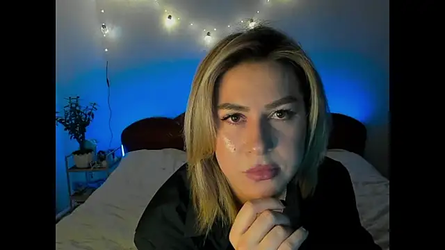 Roxi Joy online show from January 2026 05:28:02 PM