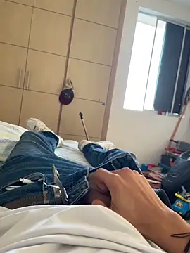 HotWhisper22 online show from February 2026 12:00:01 PM