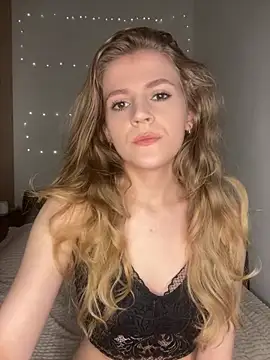 AmilenA online show from January 2026 09:09:02 PM