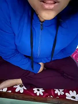 Sofia-111 online show from January 2026 05:05:01 PM