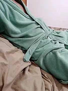 HotJXS online show from December 2025 02:06:02 AM