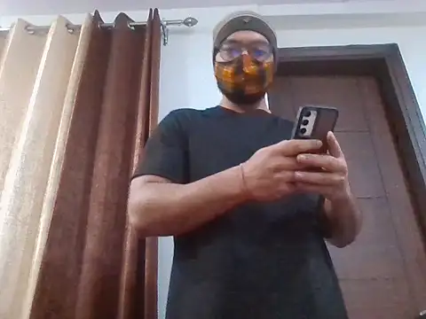 NunnuLelo online show from December 2025 09:22:02 PM