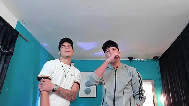 Oficial KingOfHeavens online show from December 2025 09:33:01 PM