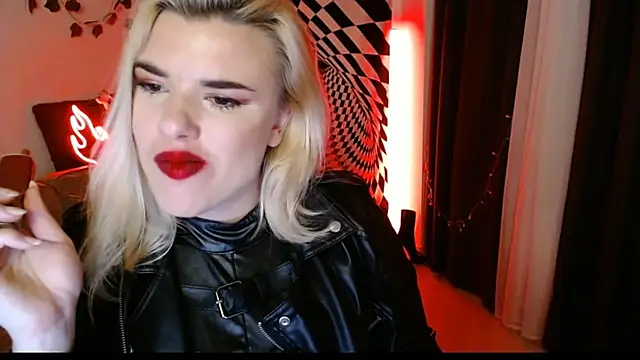 Snapshot of Ariana_Saint chatting on February 2026 10:54:02 PM Ariana Saint online show from February 2026 10:54:02 PM