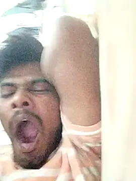 Snapshot of Anji8639 chatting on December 2025 01:02:02 AM Anji8639 online show from December 2025 01:02:02 AM