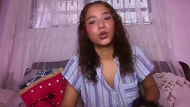 Snapshot of _natzury_ chatting on February 2026 03:50:01 PM natzury online show from February 2026 03:50:01 PM