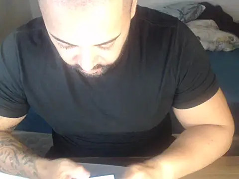 Snapshot of drlluis chatting on February 2026 12:37:02 PM drlluis online show from February 2026 12:37:02 PM