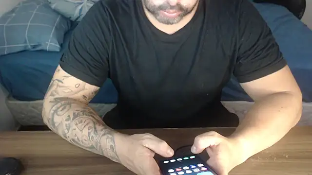 Snapshot of drlluis chatting on February 2026 06:03:02 PM drlluis online show from February 2026 06:03:02 PM