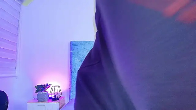 maxfrost 1 online show from January 2026 07:07:02 PM