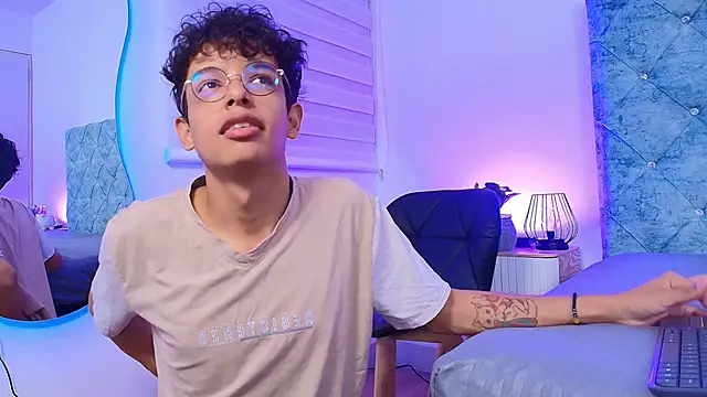 maxfrost 1 online show from January 2026 07:39:01 PM