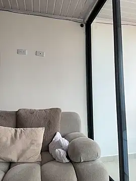 Snapshot of Nicollewest1 chatting on February 2026 05:13:02 PM Nicollewest1 online show from February 2026 05:13:02 PM