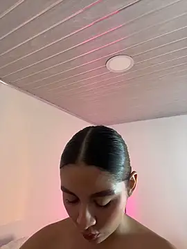 Nicollewest1 online show from March 2026 01:54:01 AM