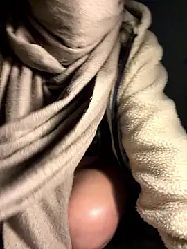 linh-li online show from January 2026 02:21:02 PM