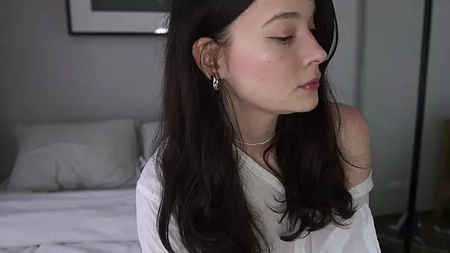 bonjour nihao hello online show from April 2026 02:27:02 AM