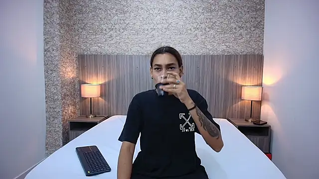 zoe bermudez online show from December 2025 11:51:01 AM