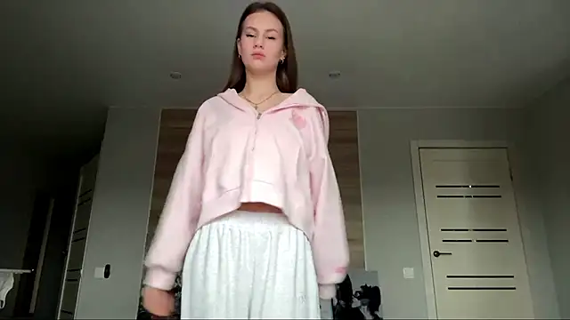 lisa montana online show from December 2025 08:10:02 AM