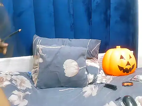 DarkBeauty33 online show from December 2025 11:23:01 PM