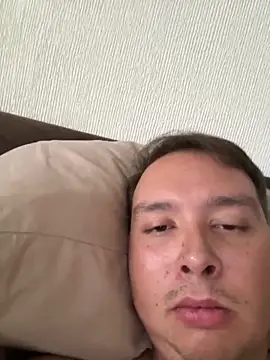 Snapshot of Burndew chatting on March 2026 04:02:02 PM Burndew online show from March 2026 04:02:02 PM