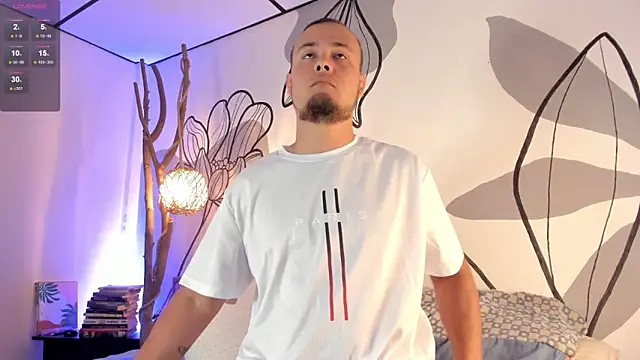 maaxtaylor  online show from January 2026 11:14:02 AM