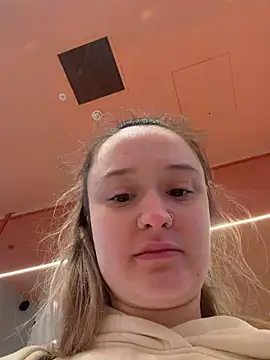 LilyLuck  online show from February 2026 01:28:01 PM