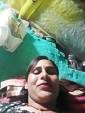 Cuty priti online show from February 2026 07:01:01 PM