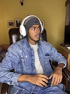 Snapshot of tooexpensive chatting on January 2026 05:02:02 AM tooexpensive online show from January 2026 05:02:02 AM