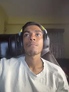 Snapshot of tooexpensive chatting on March 2026 04:46:01 PM tooexpensive online show from March 2026 04:46:01 PM