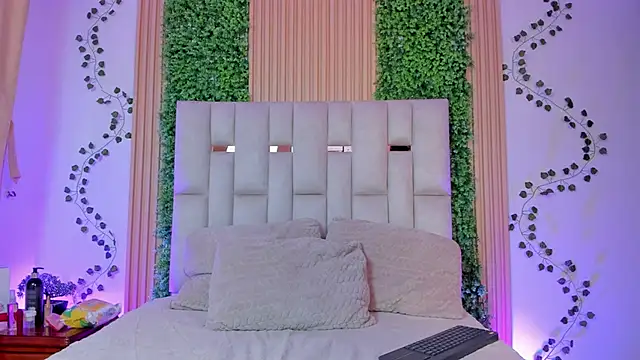 Emma Nm online show from January 2026 04:33:02 PM