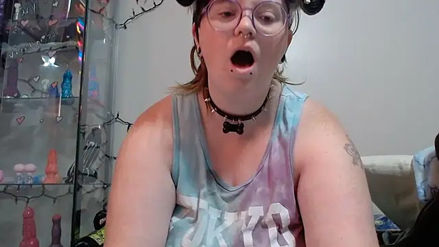 Snapshot of Pupghostt chatting on June 2026 01:06:02 PM Pupghostt online show from June 2026 01:06:02 PM