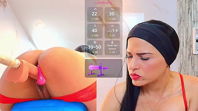 Snapshot of Isis_car0lina chatting on June 2026 10:34:01 AM Isis car0lina online show from June 2026 10:34:01 AM