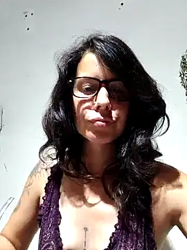 lilithboot online show from December 2025 09:33:02 PM