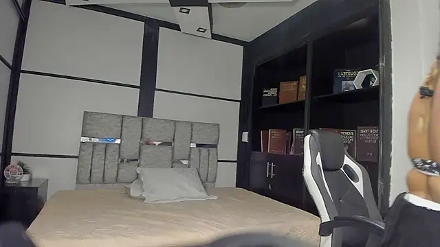 Snapshot of AmbarBrownn_ chatting on March 2026 08:15:01 PM AmbarBrownn online show from March 2026 08:15:01 PM