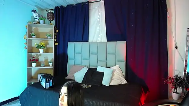 Emilyy05  online show from January 2026 03:10:01 AM