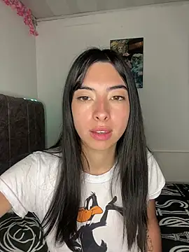 junorise23 online show from March 2026 04:40:02 AM