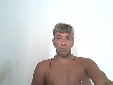 Snapshot of alpalo420 chatting on January 2026 12:32:01 PM alpalo420 online show from January 2026 12:32:01 PM