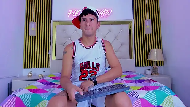 Sweet kevin1 online show from December 2025 06:21:02 AM