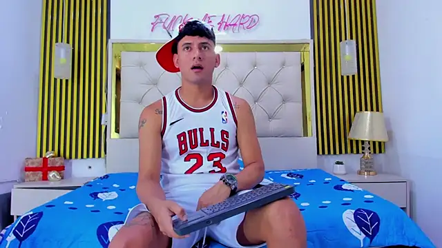 Sweet kevin1 online show from January 2026 07:06:01 PM